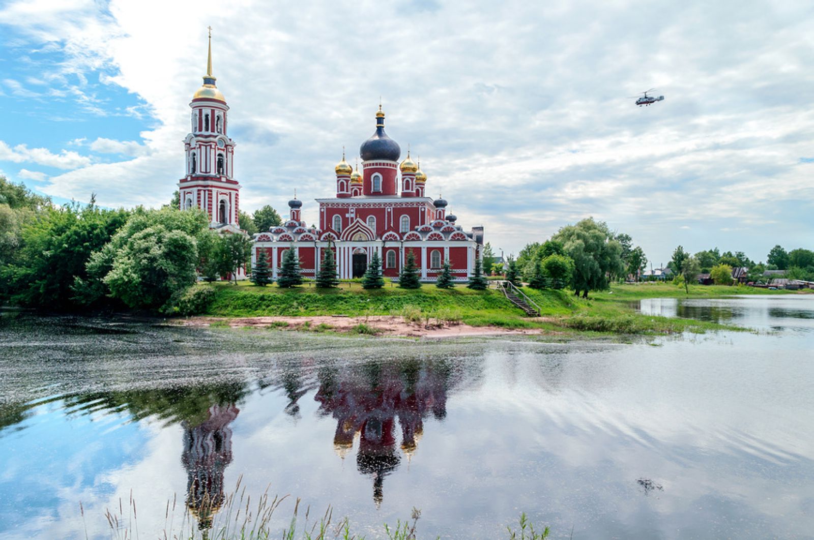 На фото: Воскресенский собор в Старой Руссе, Новгородская область