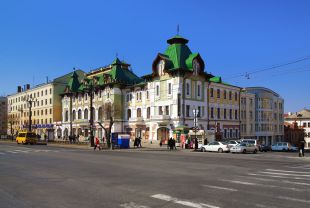 На фото: Хабаровск, здание бывшей городской думы на улице Муравьева-Амурского